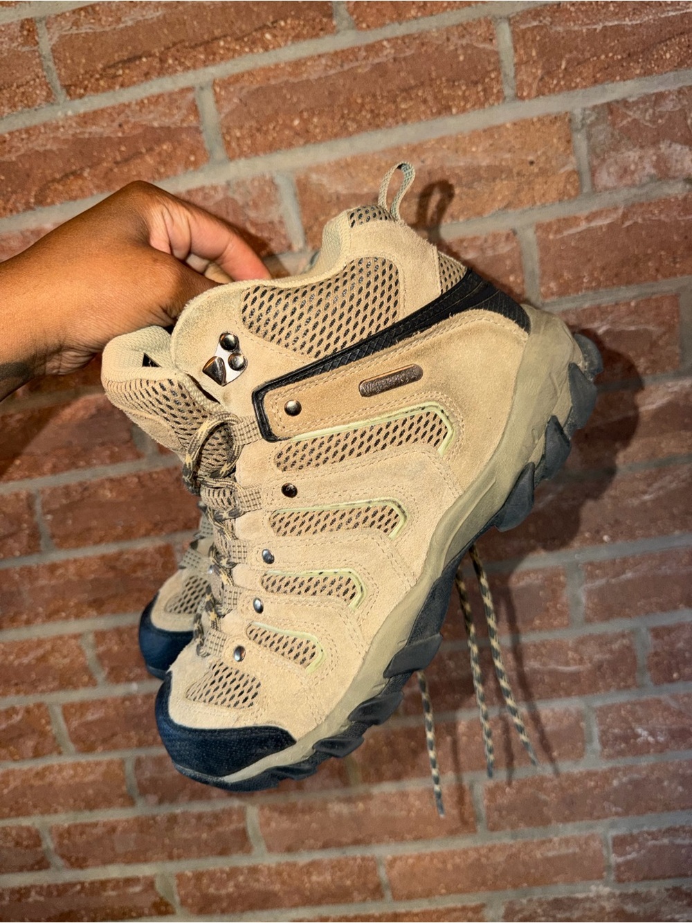 Magnum Men's Tan and Black Hiking Boots